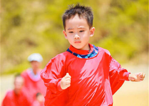 姓任的男孩起什么名字好听